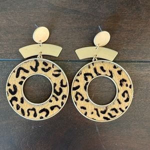 Fashion Dangle cheetah earrings